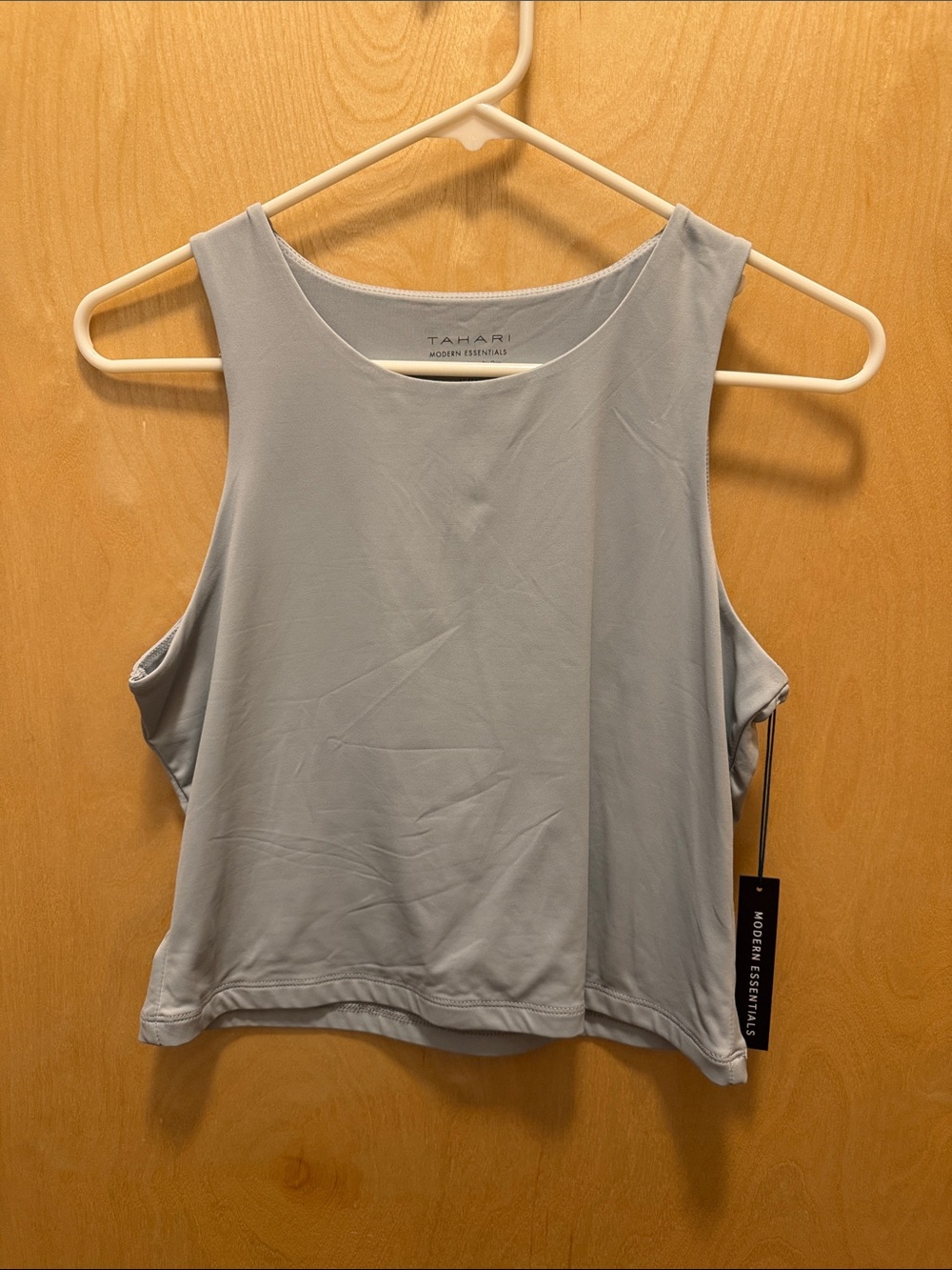 NWT Tahari Modern Essentials Cropped Tank